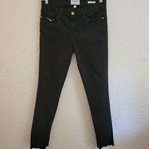 Frame Le Skinny De Jeanne Unfinished Hem Size 31